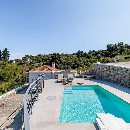 Koukounaria Skopelos