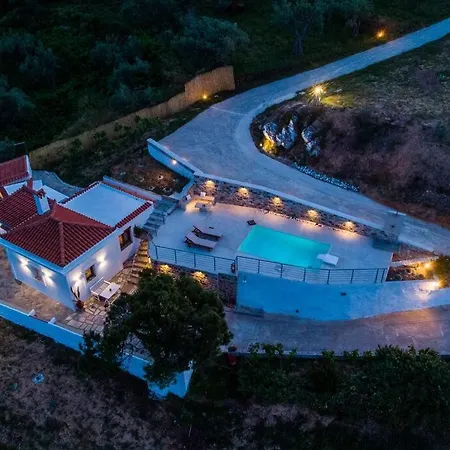 Koukounaria Vila *