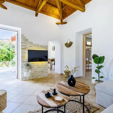 Villa Koukounaria Skopelos Town