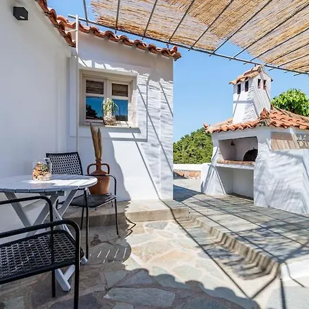 Villa Koukounaria *