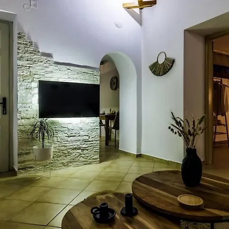 Koukounaria Villa
