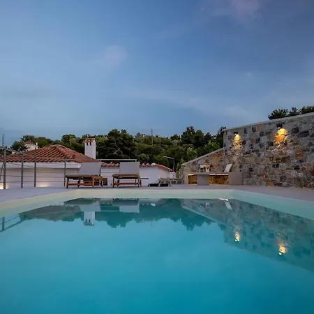 Koukounaria Villa Skopelos Town
