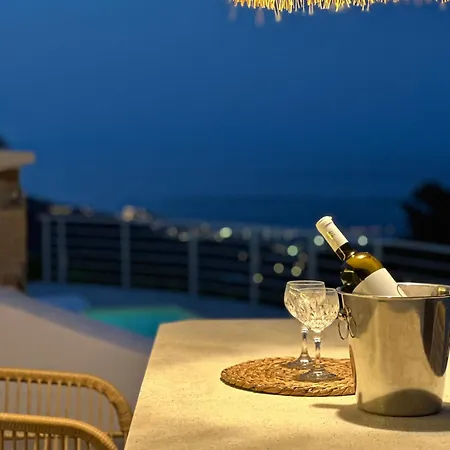 Βίλα Koukounaria Σκόπελος