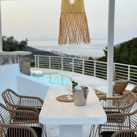 Koukounaria Villa