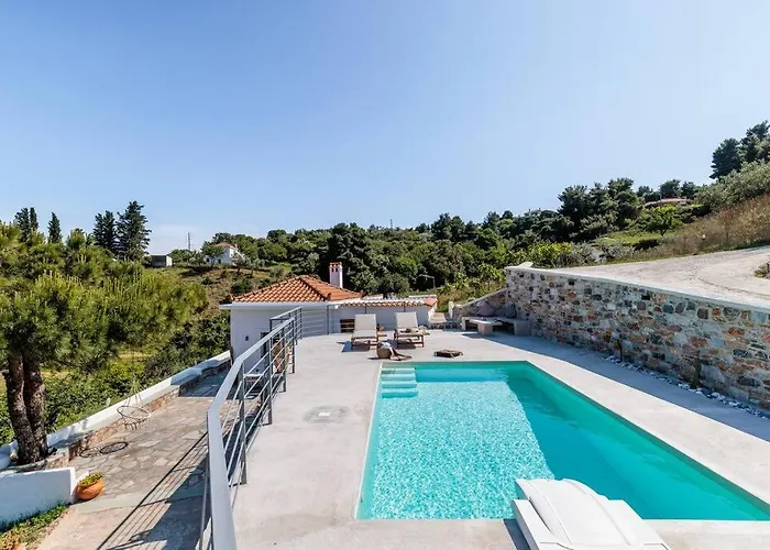 Koukounaria Skopelos